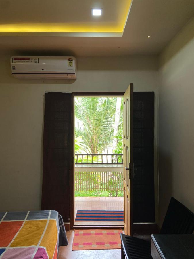 Maleyam Homestay Riverside コージコード エクステリア 写真