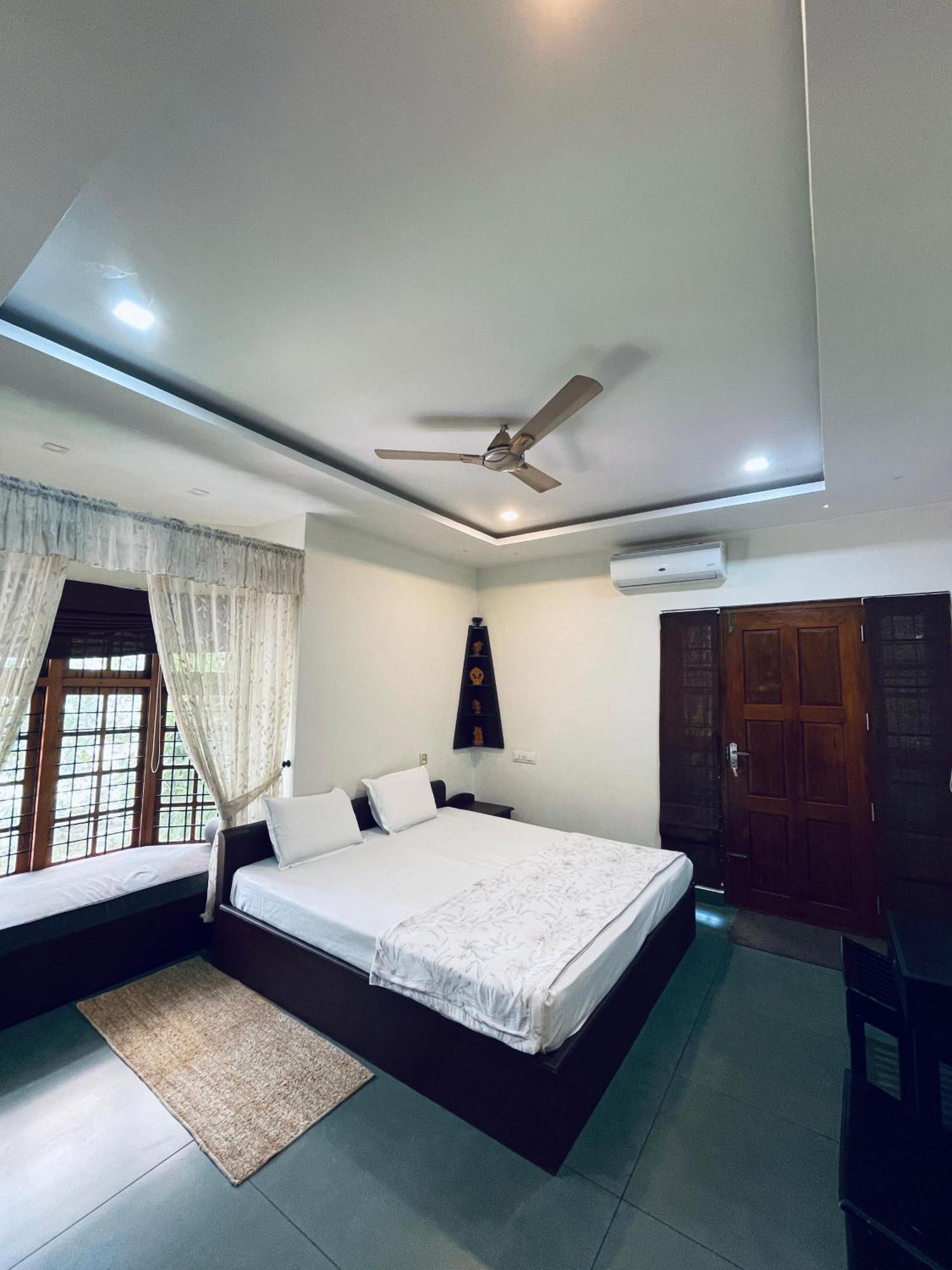 Maleyam Homestay Riverside コージコード エクステリア 写真