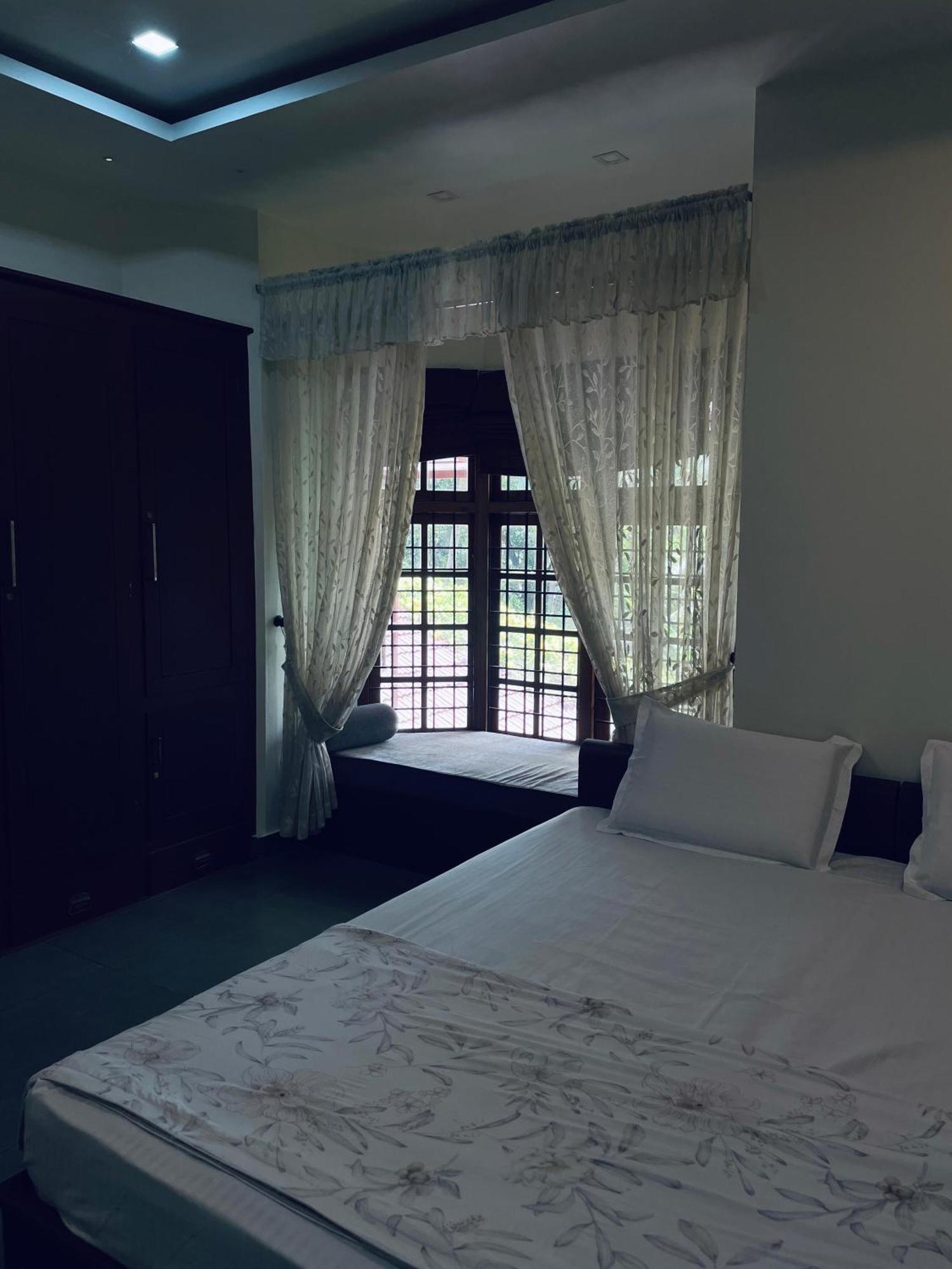 Maleyam Homestay Riverside コージコード エクステリア 写真