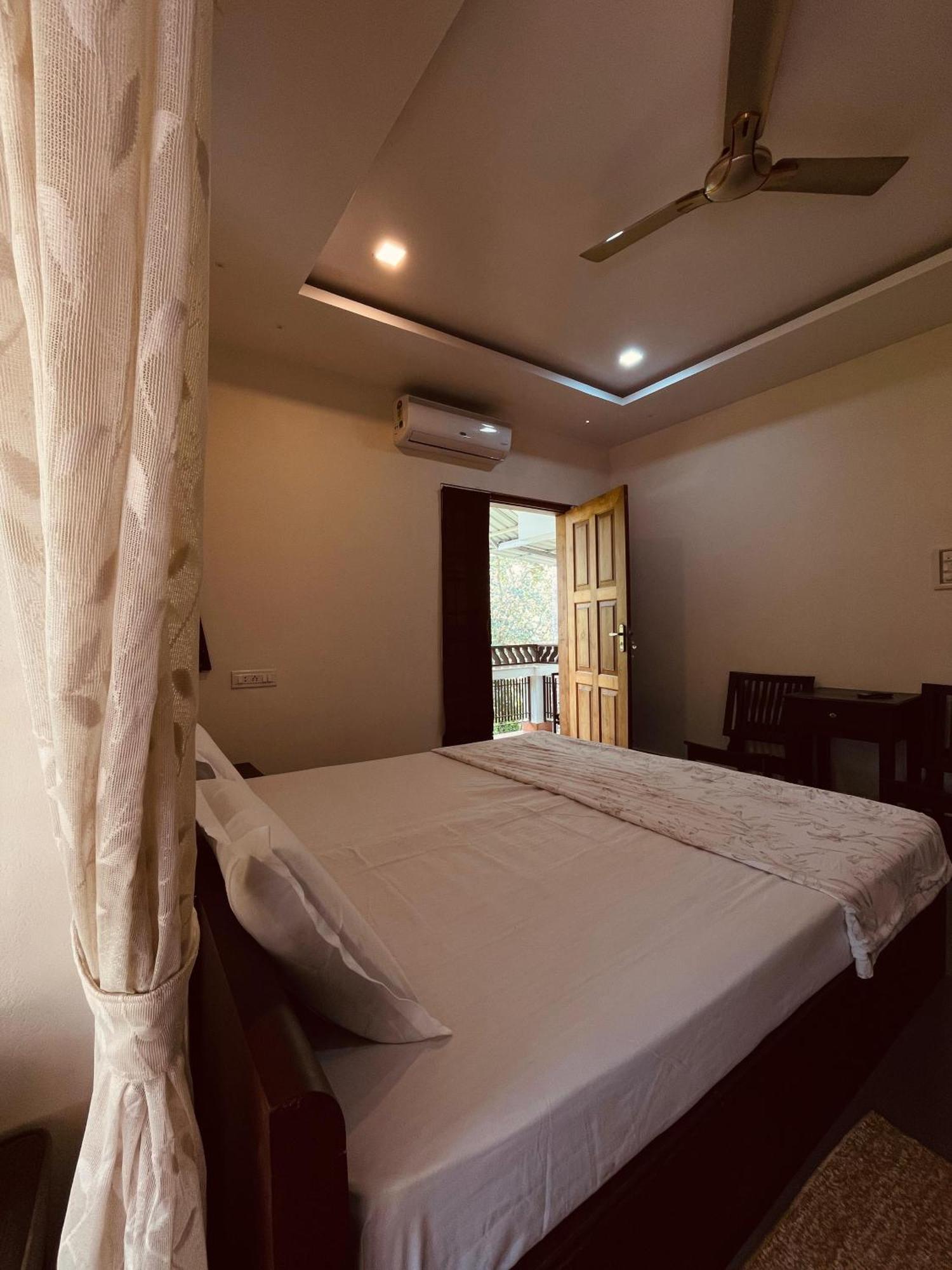 Maleyam Homestay Riverside コージコード エクステリア 写真