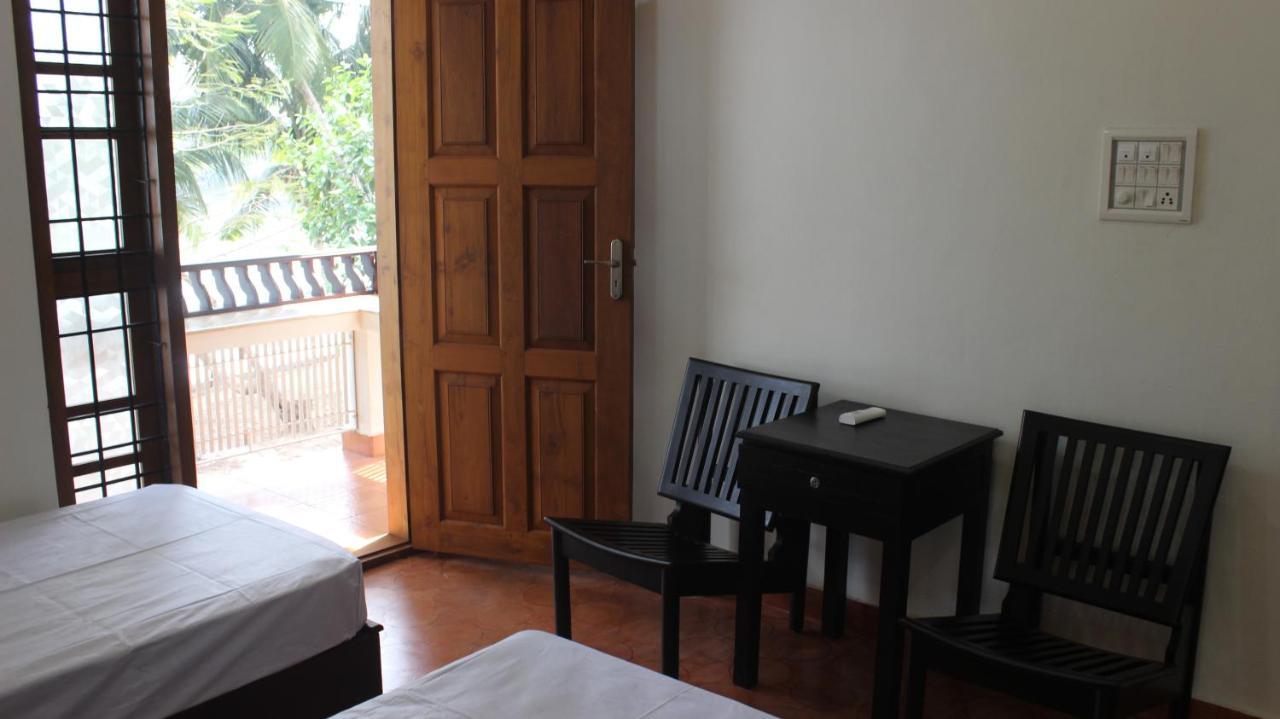 Maleyam Homestay Riverside コージコード エクステリア 写真